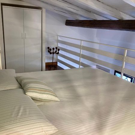 Lavica Di Mezzo Apartments Catania Kültér fotó