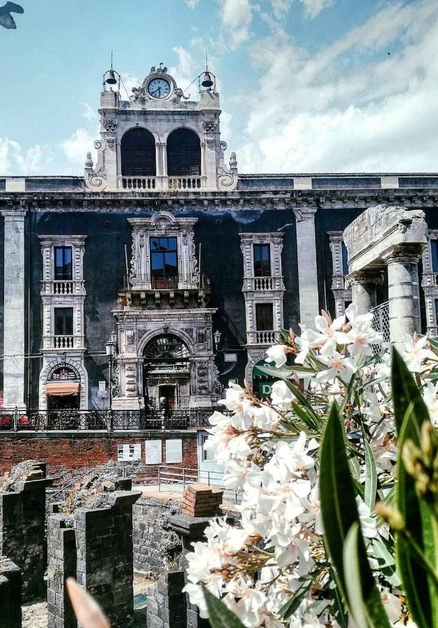 Lavica Di Mezzo Apartments Catania Kültér fotó