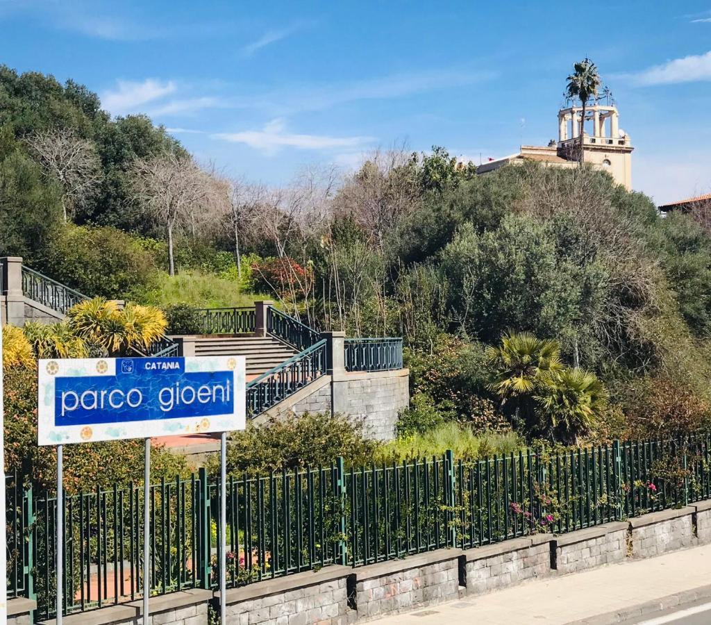 Lavica Di Mezzo Apartments Catania Kültér fotó
