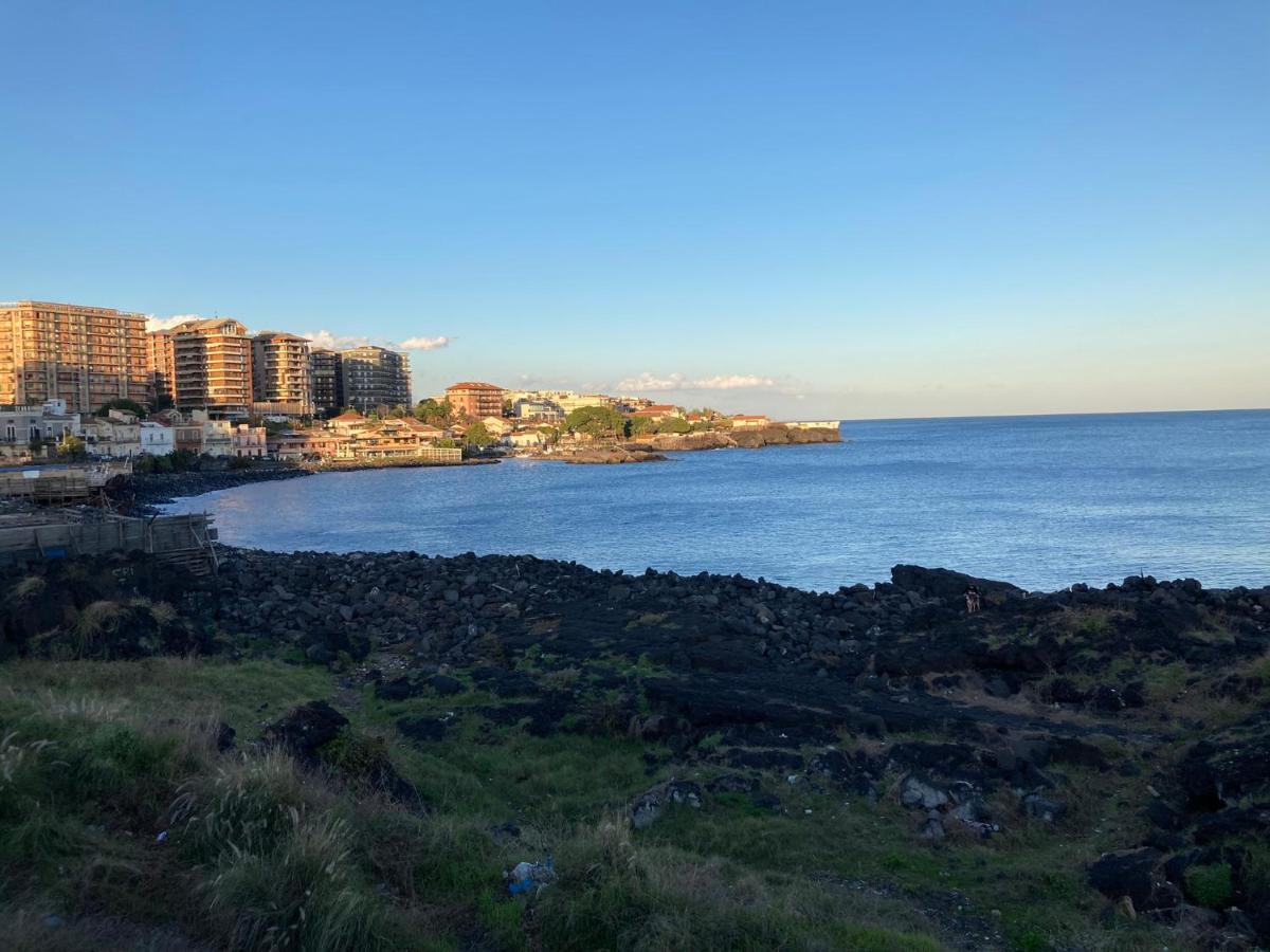 Lavica Di Mezzo Apartments Catania Kültér fotó