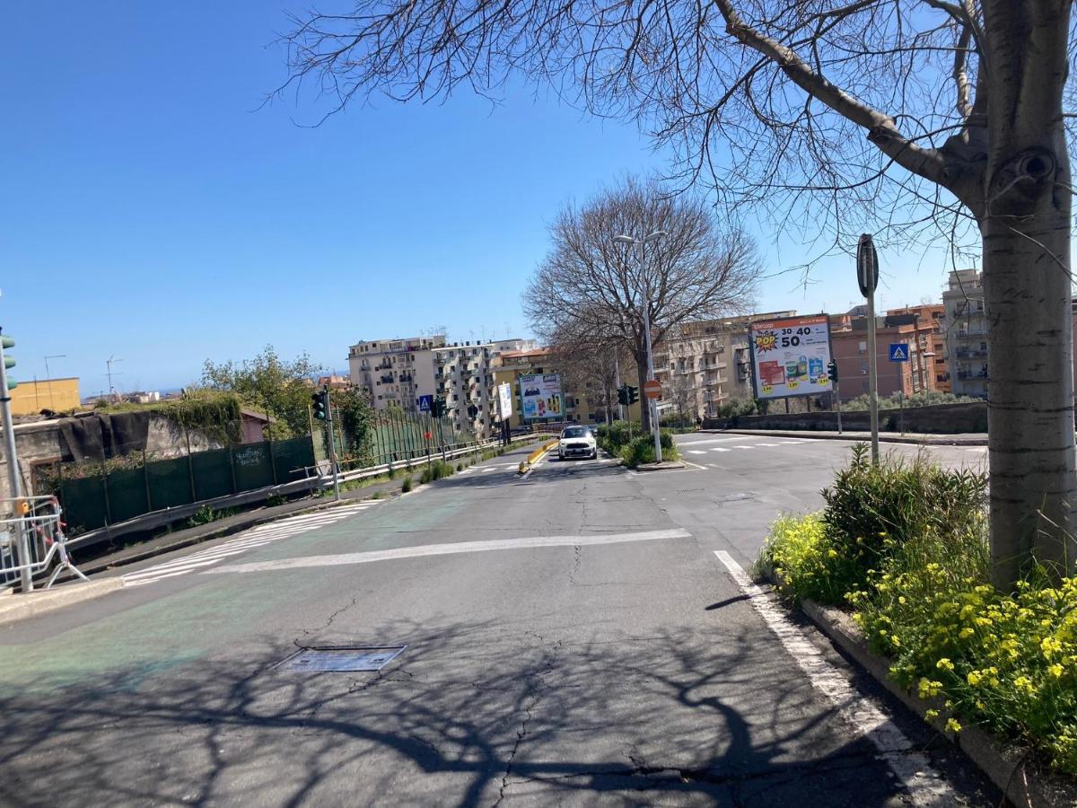 Lavica Di Mezzo Apartments Catania Kültér fotó