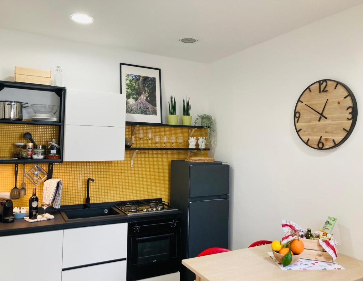 Lavica Di Mezzo Apartments Catania Kültér fotó