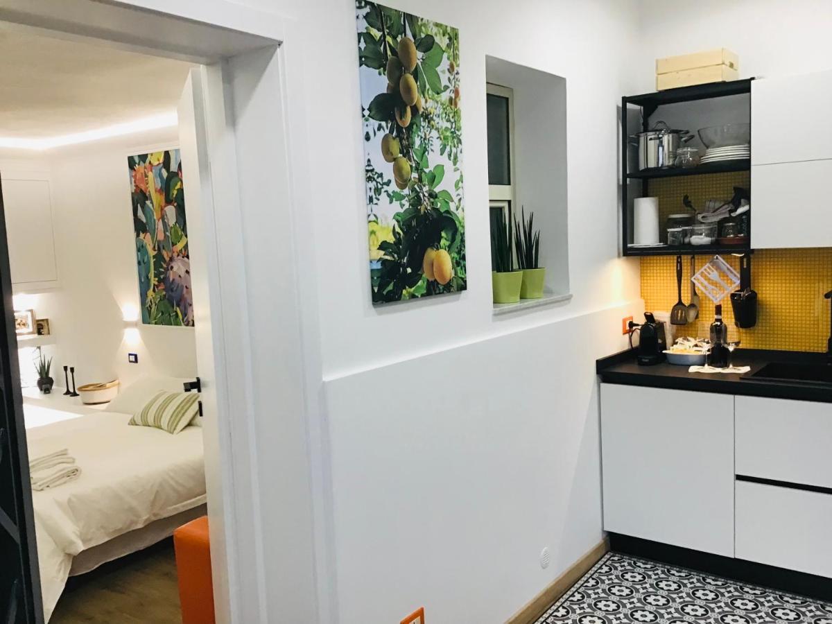 Lavica Di Mezzo Apartments Catania Kültér fotó